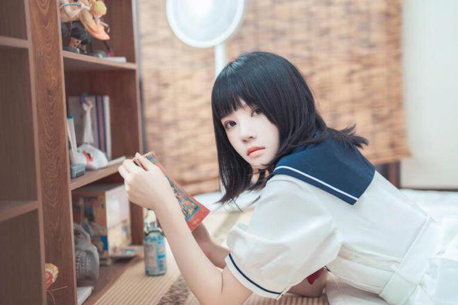 “青涩物语：校花的密信与心动谜题”-清美唯艺