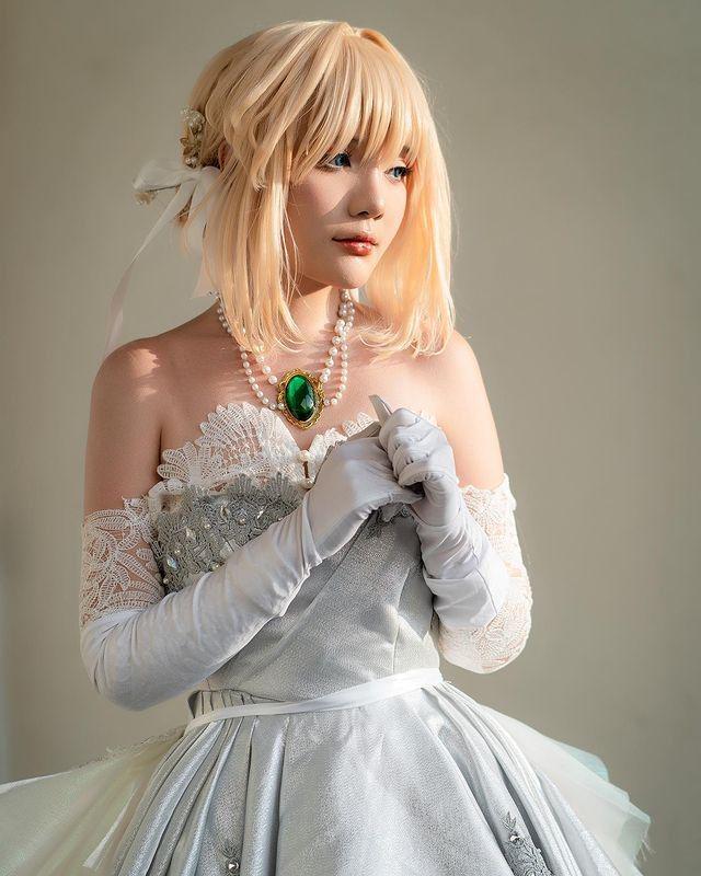 图片[5]-“陈秋芳化身国民‘老婆’，完美演绎COSPLAY薇尔莉特·伊芙加登”-清美唯艺