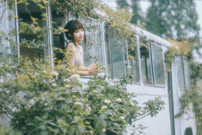 图片[3]-“废旧轿车中的情感探险”-清美唯艺