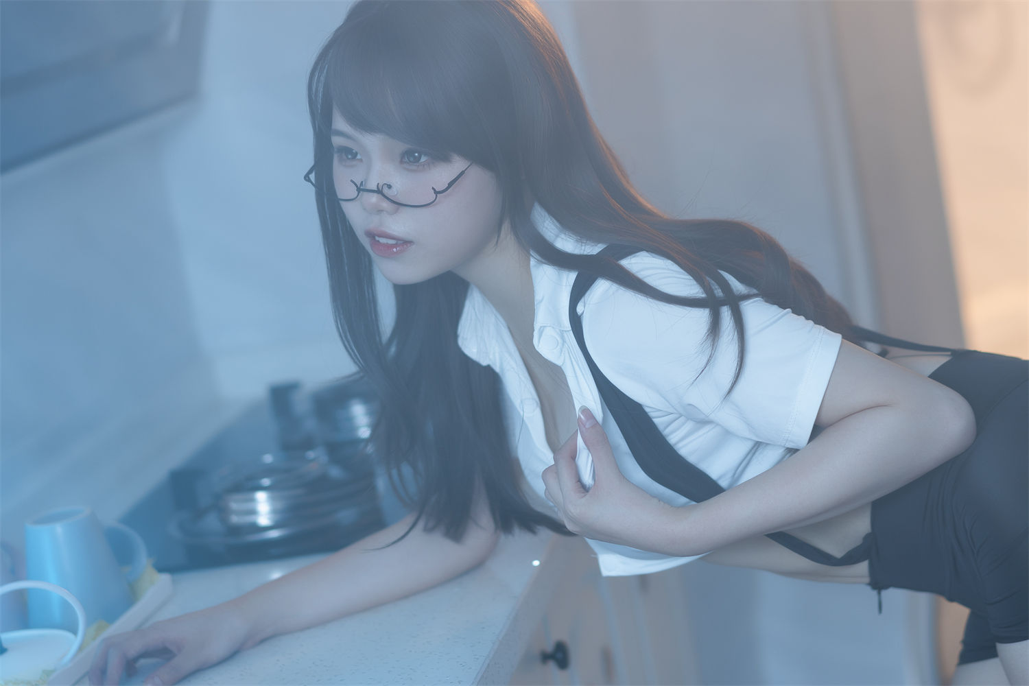 图片[2]-七月喵子为何在圣诞节来迟？眼镜娘1号如何欢庆节日？-清美唯艺