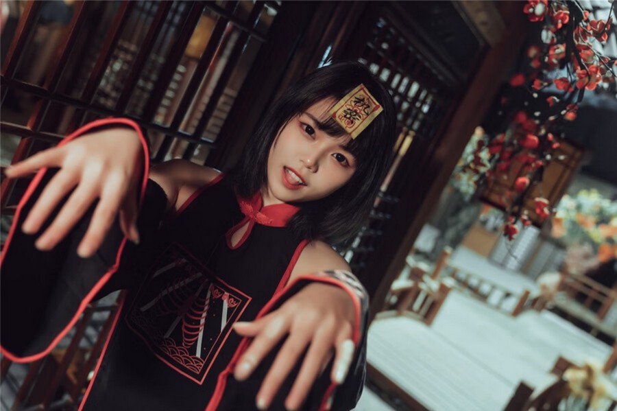 七月喵子：她的壁纸双手压技为何掀起热潮？-清美唯艺
