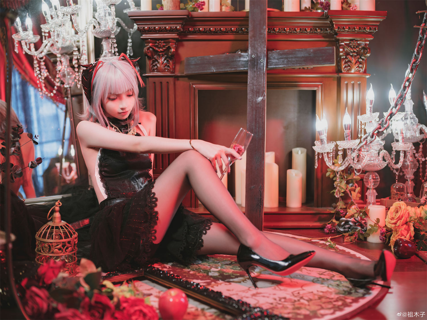 祖木子的明日方舟 W 背后秘密：为何千金小姐如此奢侈？-清美唯艺