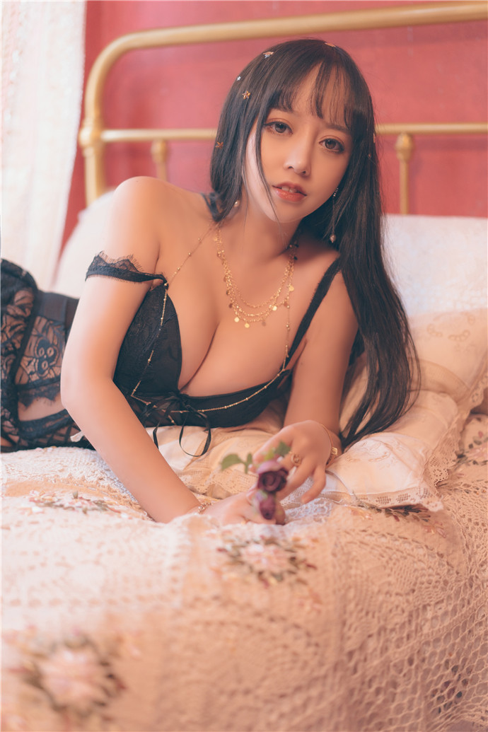 图片[3]-如何寻找与欣赏六点半的月亮cosplay图片？过期米线线喵的推荐！-清美唯艺