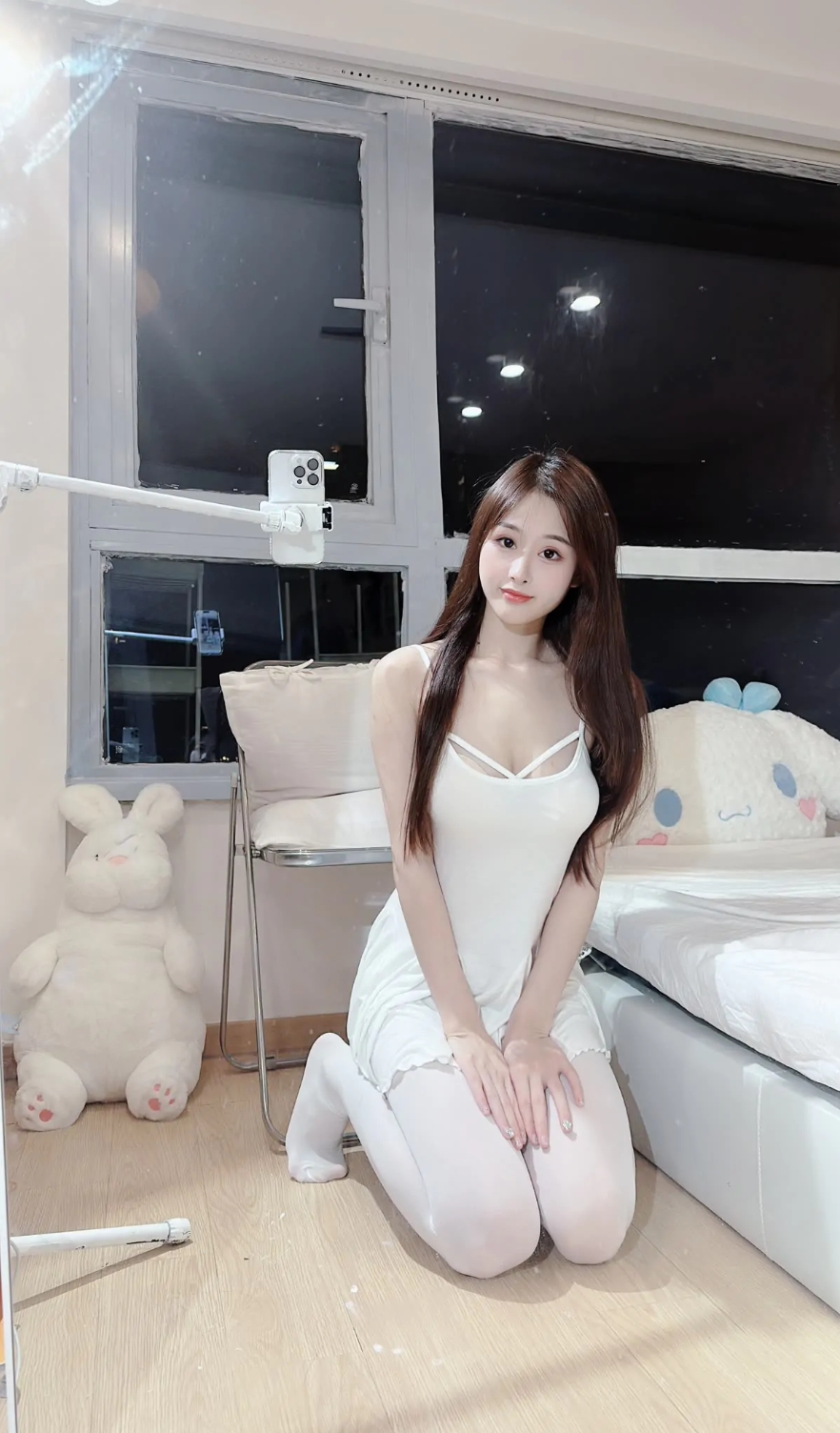 萌颜绽放：小萌子私密美图大赏，女神魅力瞬间锁定！