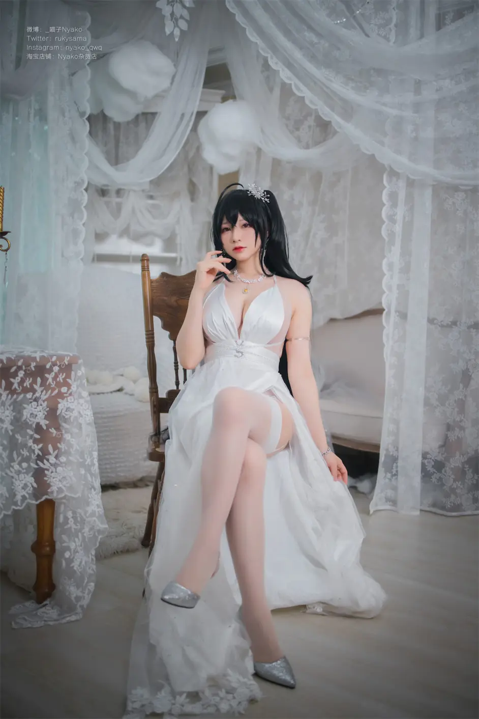 喵界盛宴：Nyako喵子62套绝美cosplay大赏，绅士挚爱的微胖女神风采！