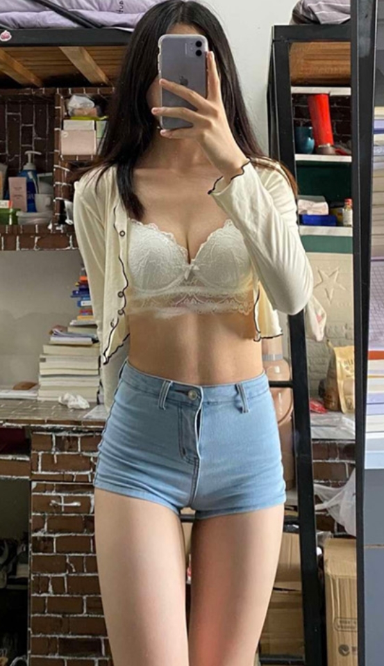 独家揭秘：抖音小贝私密美照大放送！