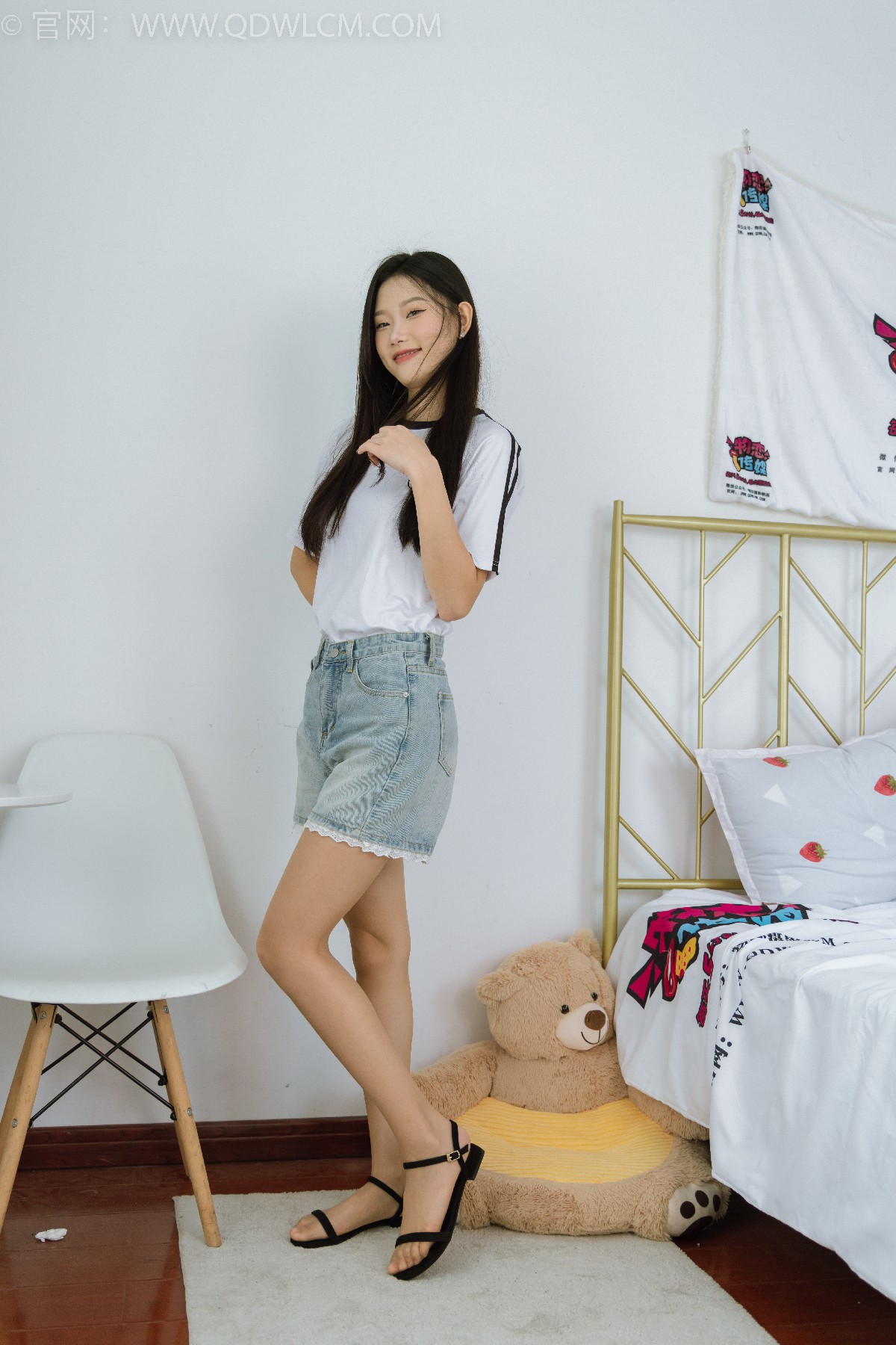 光影轻舞·笑颜如竹：《微笑天使》诗韵绽放