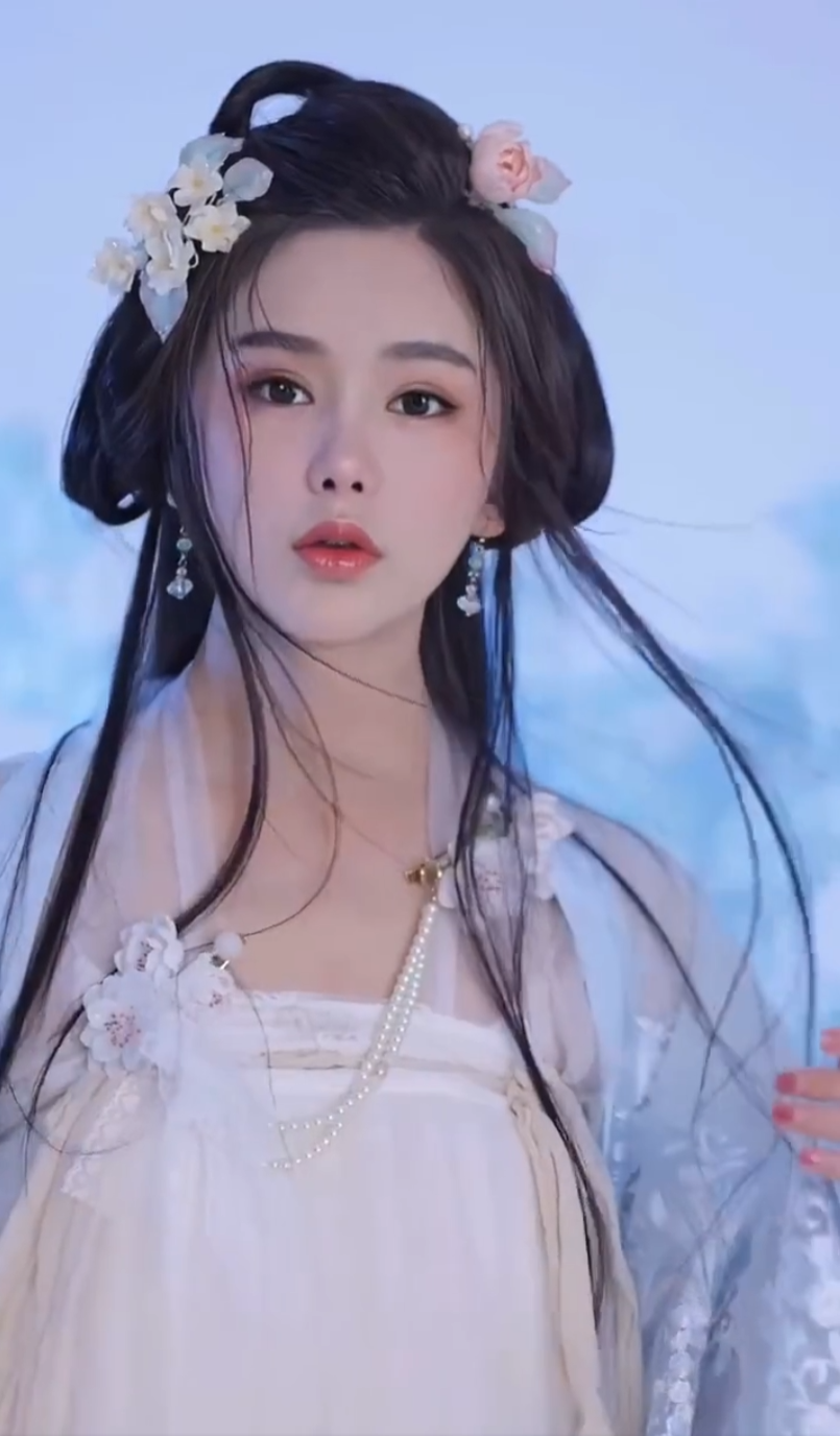 173cm黄金比例！北京超模易阳Silvia惊艳48期摄影，羡慕＂易＂术之美