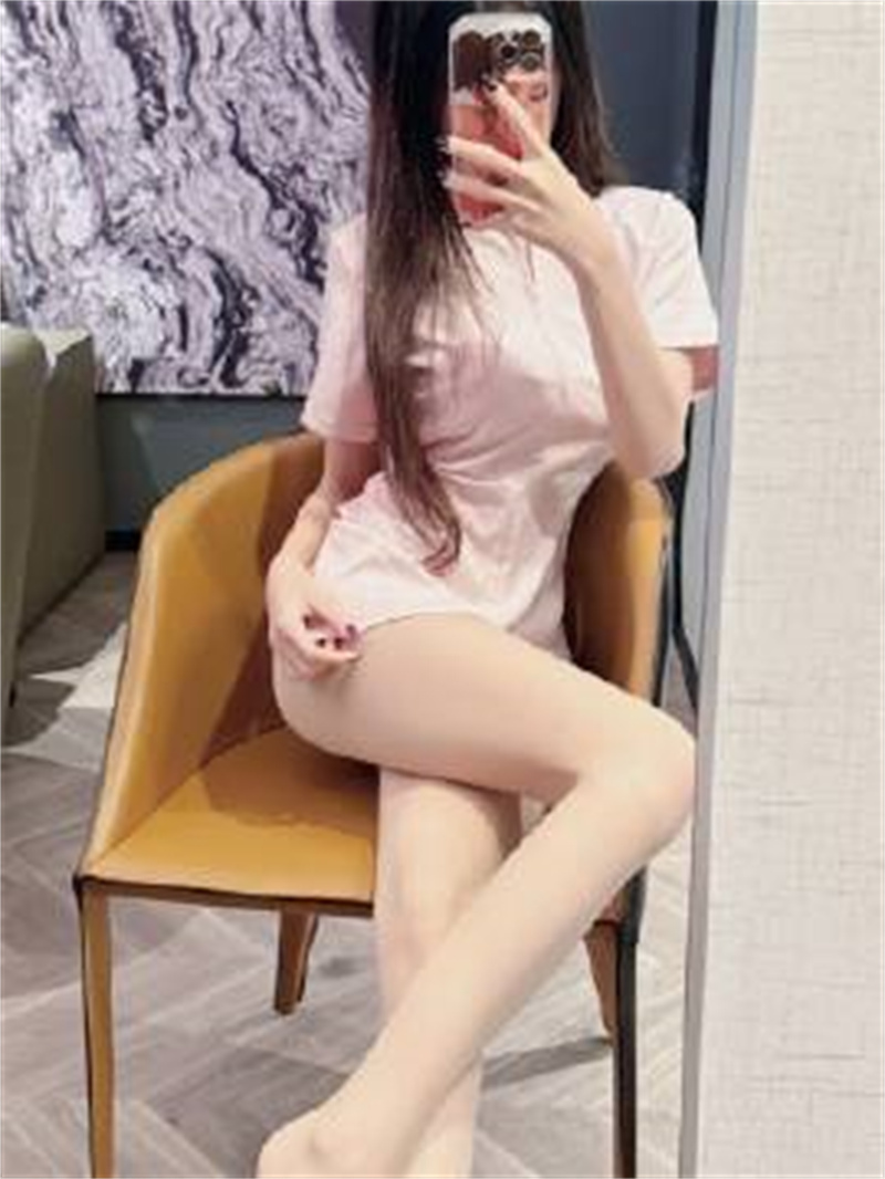 揭秘嘉嘉心烦日：独家微密圈美照+视频大放送！