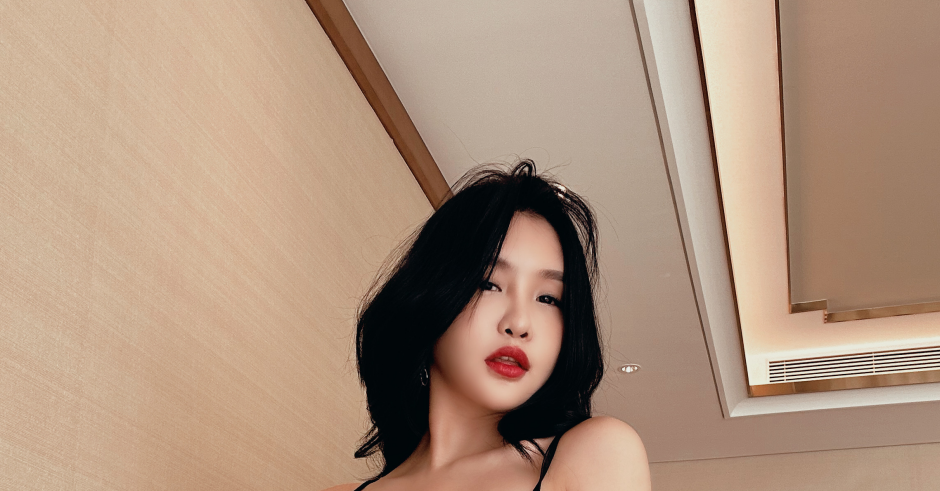 揭秘张鑫baby的精致日常：网红时尚修炼记【66期精华全收录】