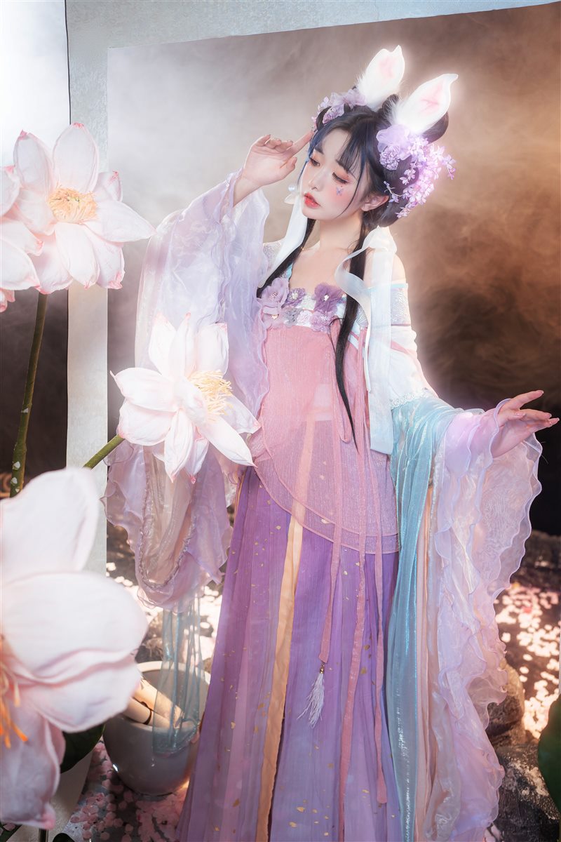 喵界萌主喵小吉COS盛宴，解锁爆机少女的隐藏魅力！