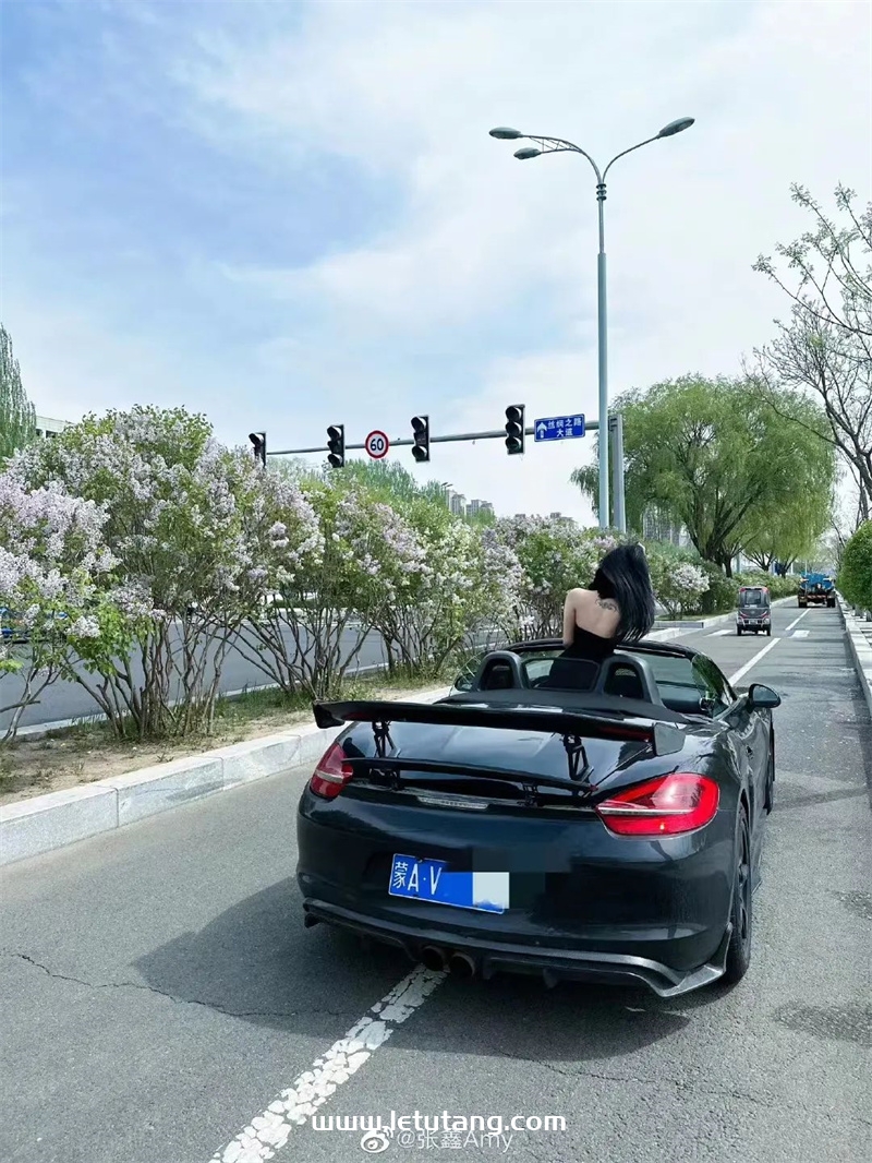 独家揭秘：张鑫Baby微密圈高清美图+视频大放送！