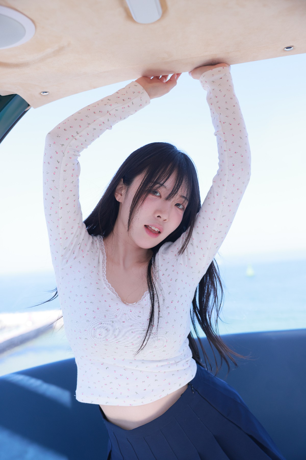 惊艳24瞬：韩风女神momorina百变秀场光影探秘
