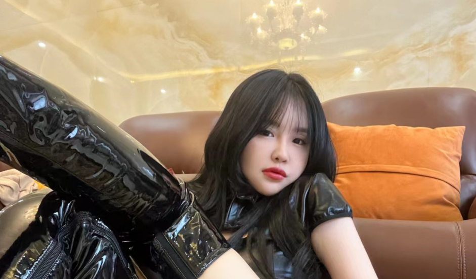 揭秘张鑫baby的精致日常：网红时尚修炼记【66期精华全收录】-清美唯艺