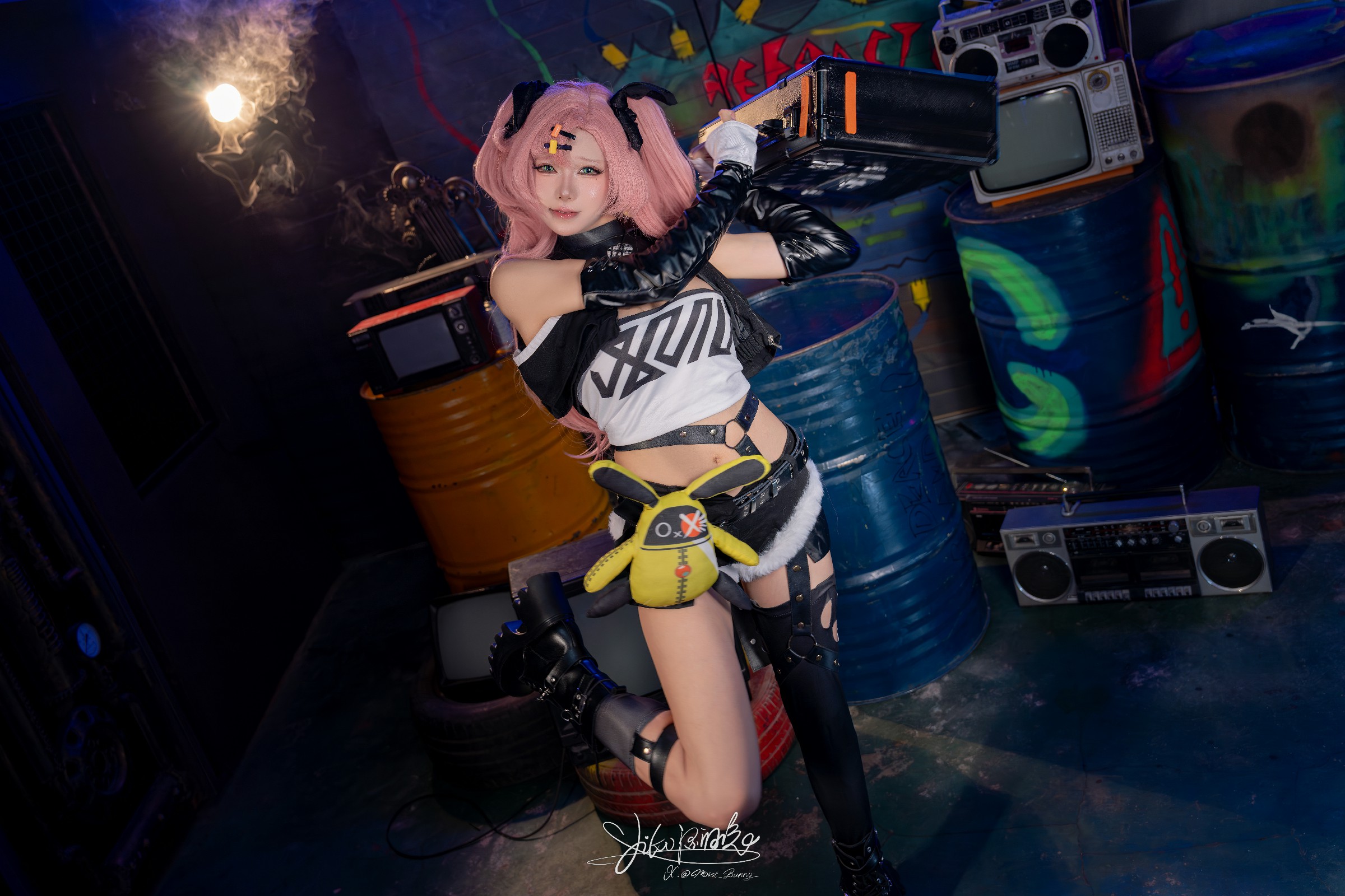 萌翻九月！黏黏团子兔×咬人小小兔『妮可三百窟』摇摆来袭🐰Shake it!-清美唯艺