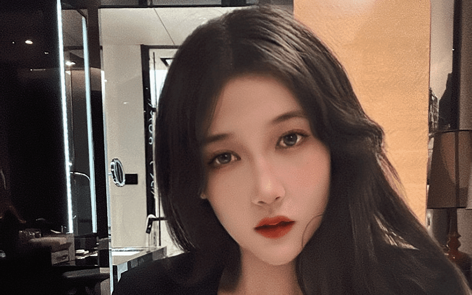 天蝎甜辣女神可可西yyy：社交圈32期热辣收录，等你解锁！-清美唯艺