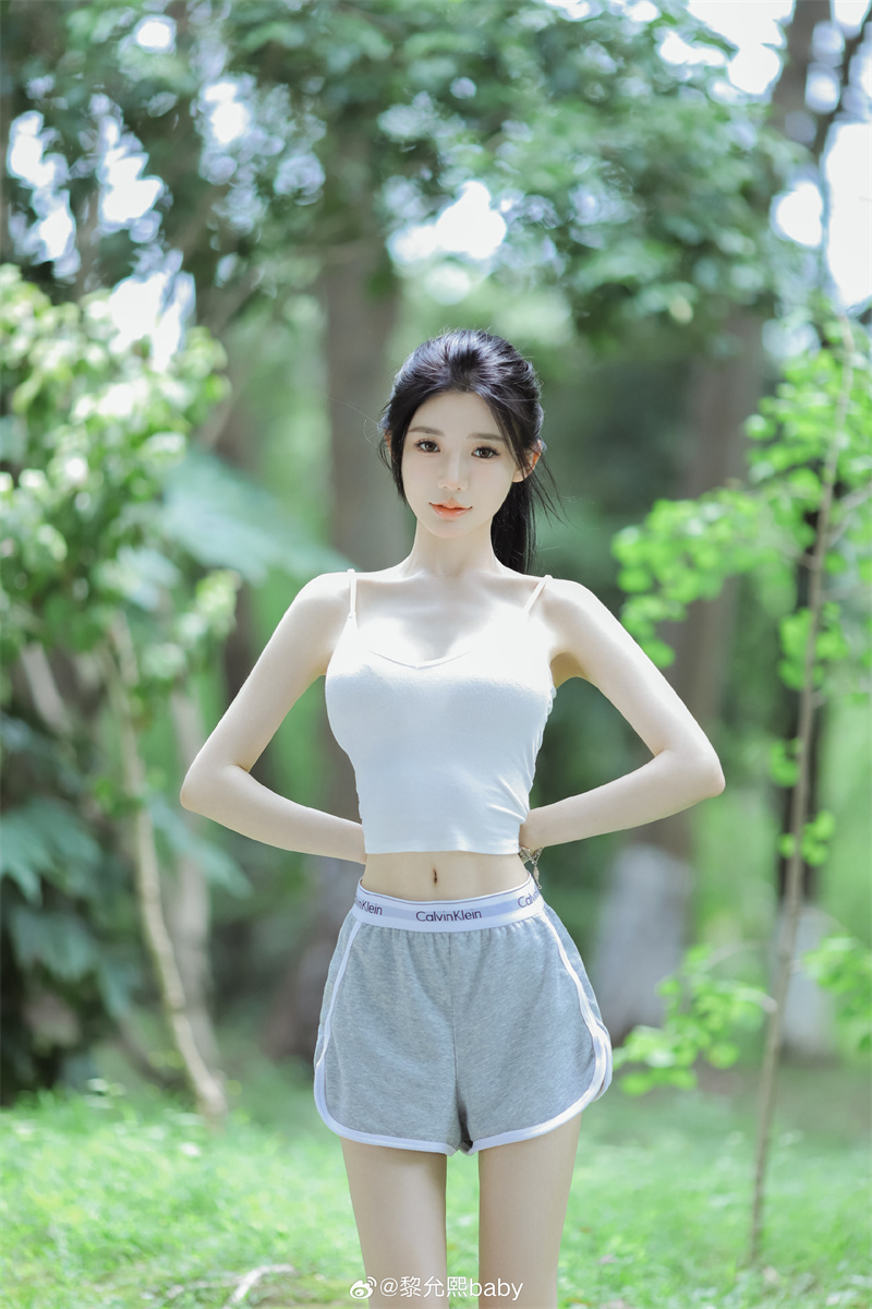 黎允熙Baby私密圈曝光：紫光金主疑云，独家内幕一键解锁！
