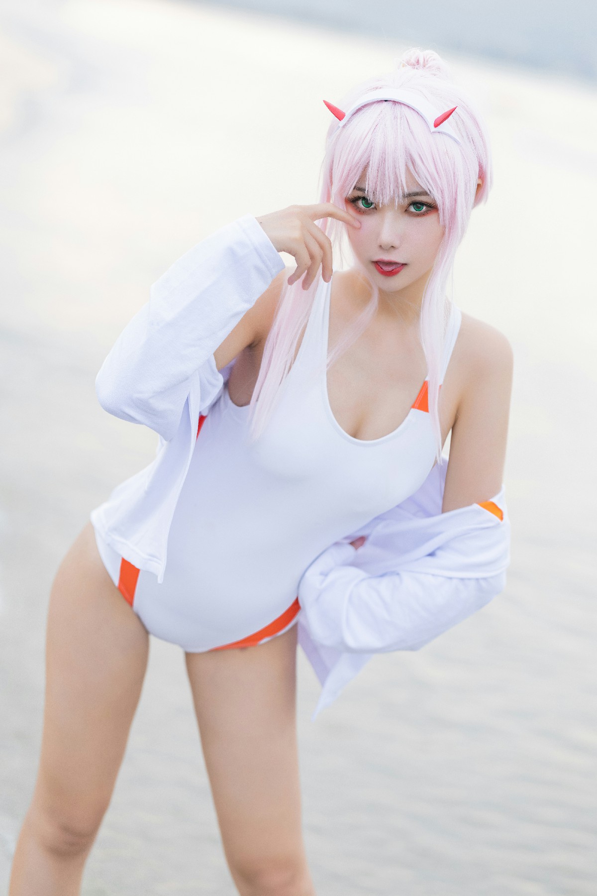 激情绽放！Momoko葵葵三重魅力：兔女郎+花嫁泳装，燃情视觉盛宴【61P】