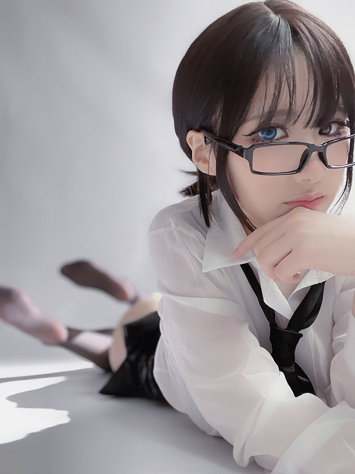 萌动青春：幼愛Youmeko风采揭秘，美图COS盛宴不容错过！-清美唯艺