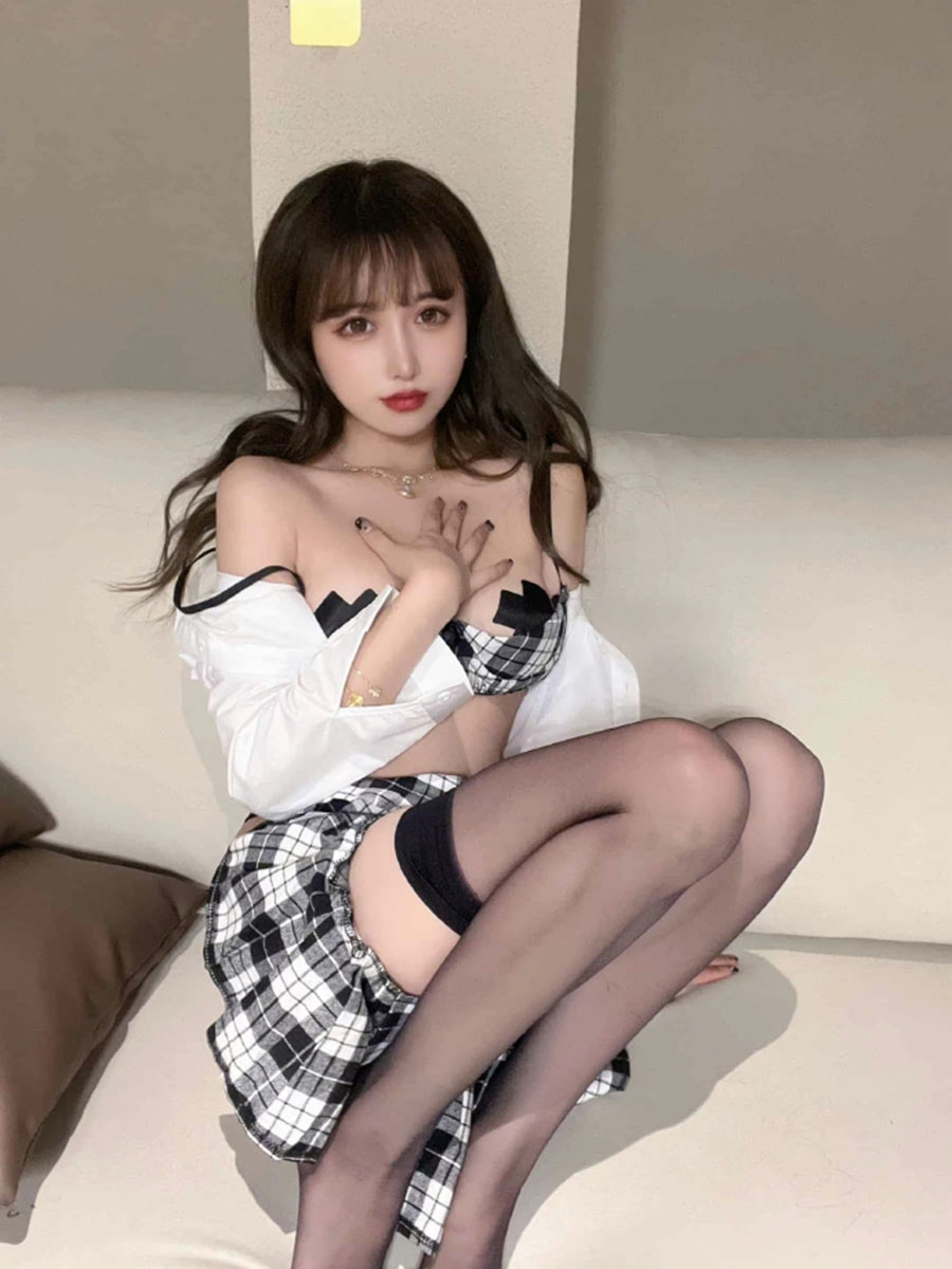 【喵界学霸】过期米线线喵：宅男心醉的优等女神范儿-清美唯艺