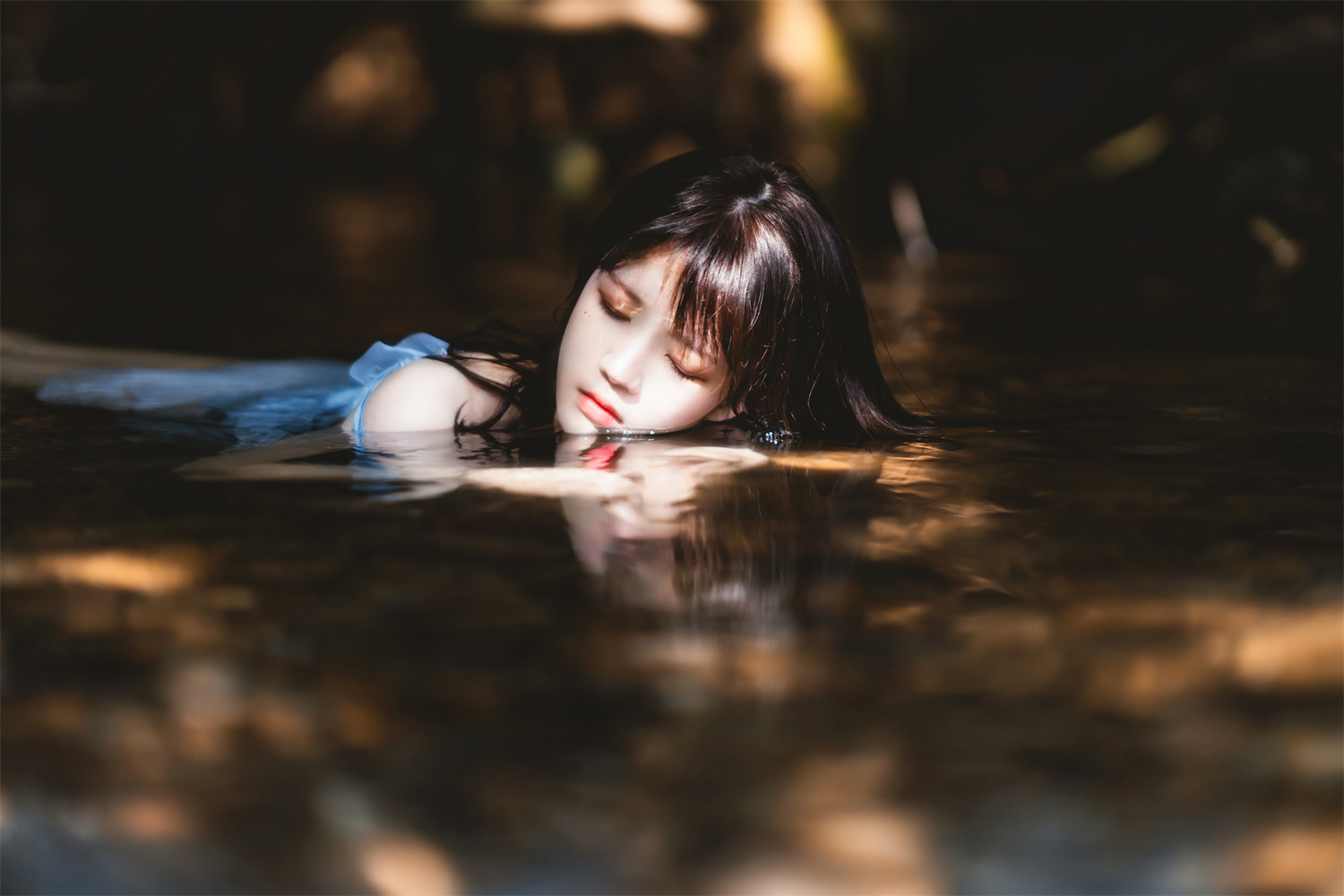 桜桃喵《沉溺》鉴赏：真美人为何在骨中而非外表？-清美唯艺
