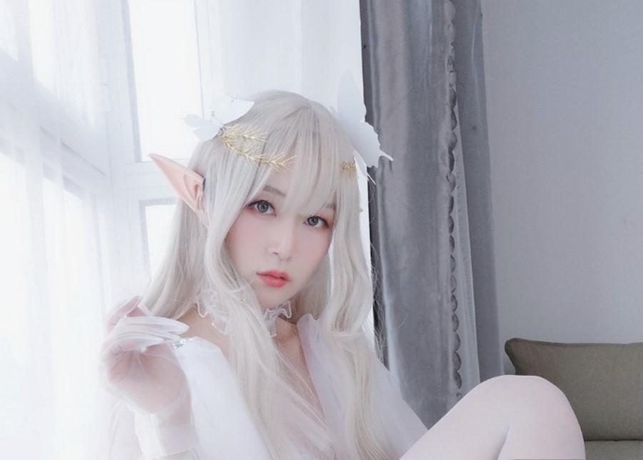 探索最终幻想中的泳装课程与吉他妹的精彩摄影集-清美唯艺