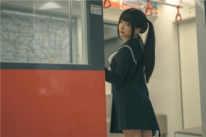 在哪里可以获取蠢沫沫的最新画集？-清美唯艺
