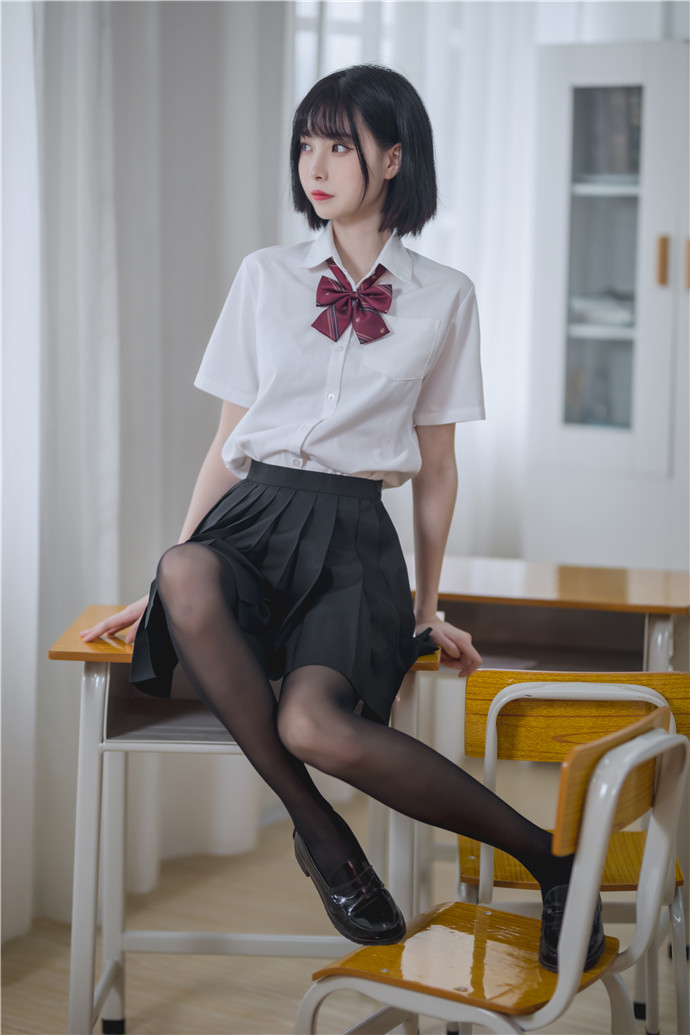 如何获取许岚LAN的原创COS正片及图集资源下载？-清美唯艺