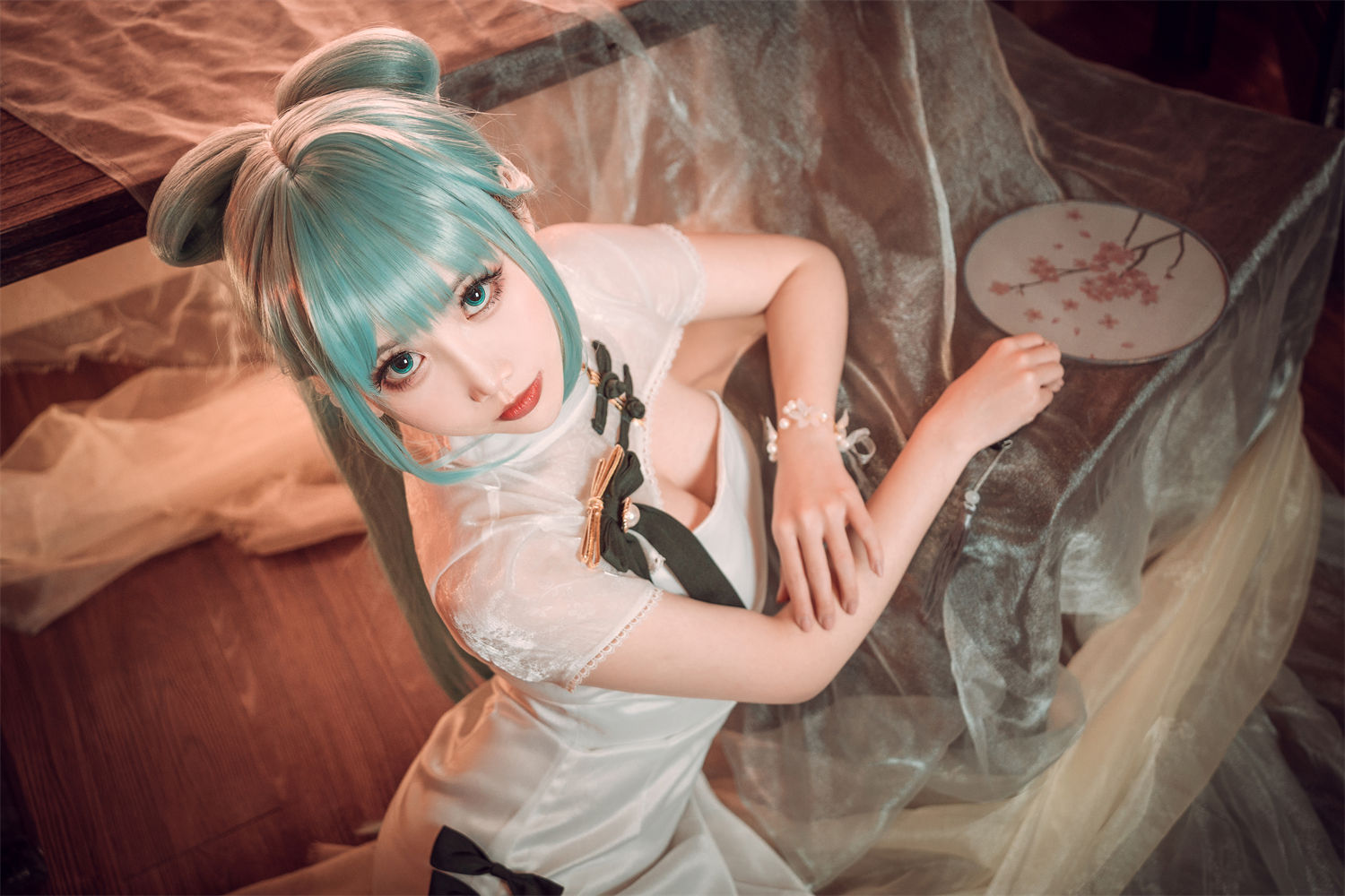 图片[4]-探索面饼仙儿mochita初音旗袍的独特魅力与风华-清美唯艺