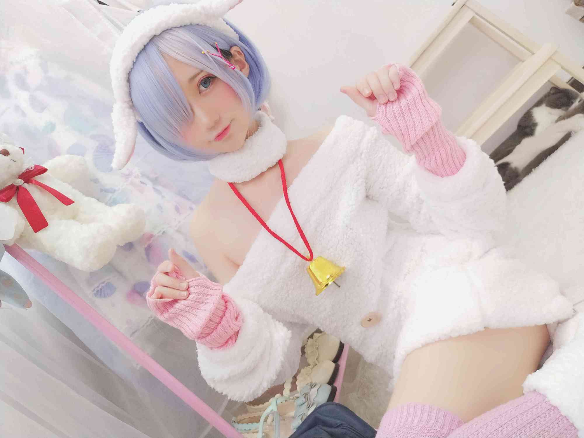 探寻魔物喵图集中的魅力：橱窗娃娃设计的绝妙之处-清美唯艺