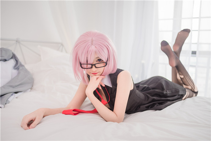 南桃momoko全新制服作品获取-清美唯艺