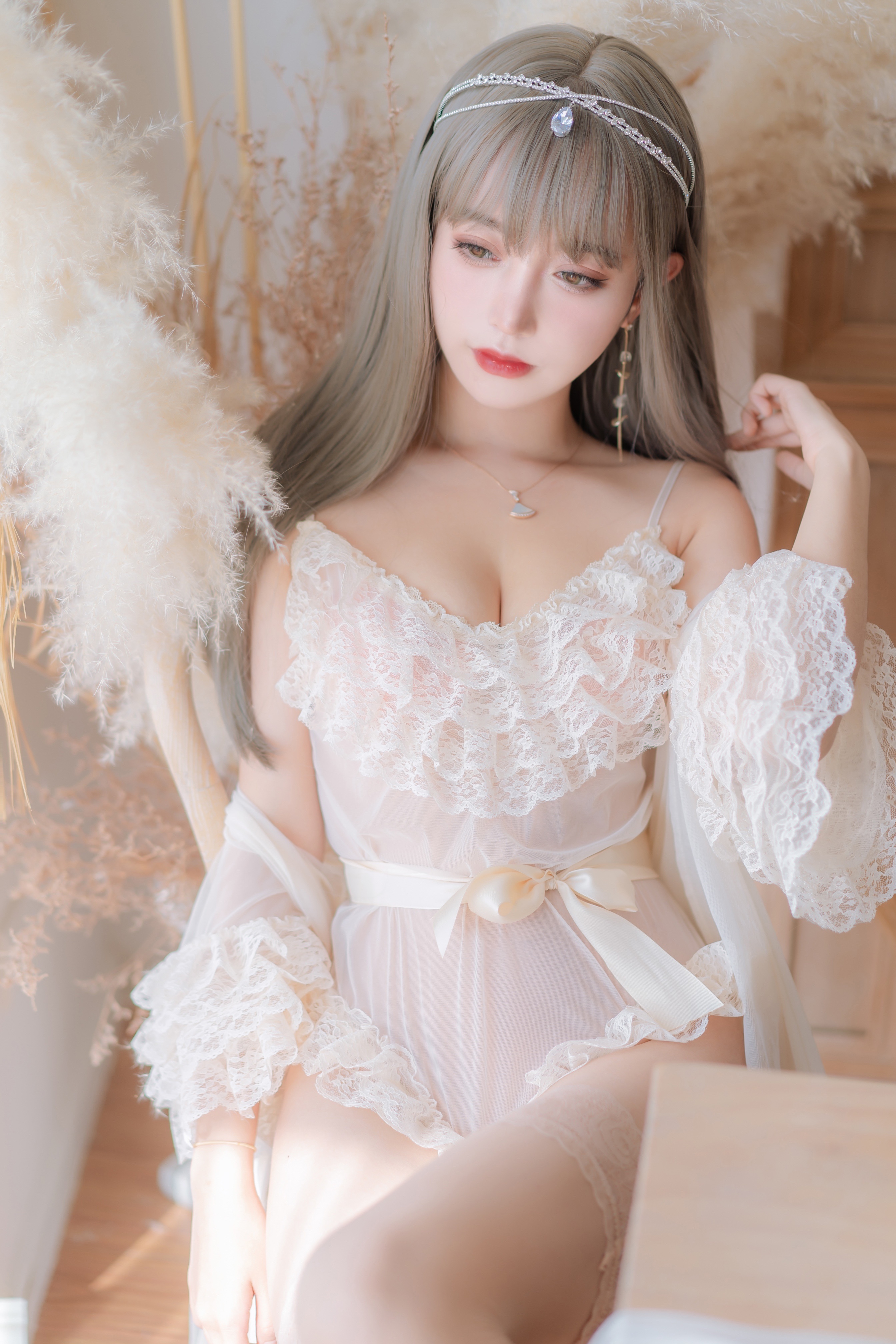 图片[2]-过期米线与高台猫女：凡尔赛公主的时尚新解读-清美唯艺
