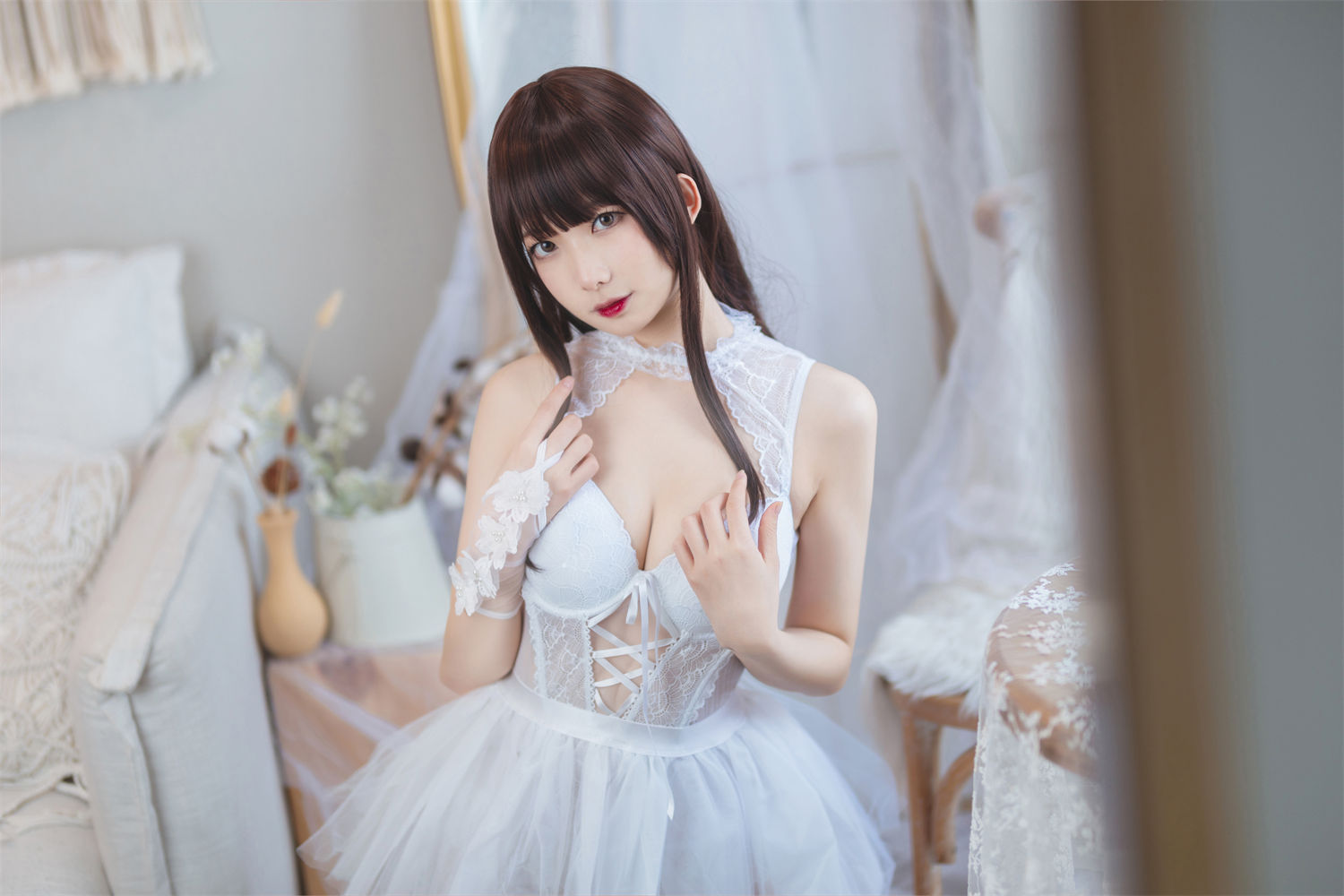 图片[7]-哪里能找到《封疆疆》与纯白图集？羞涩女神如何在试婚纱时展现独特魅力？-清美唯艺