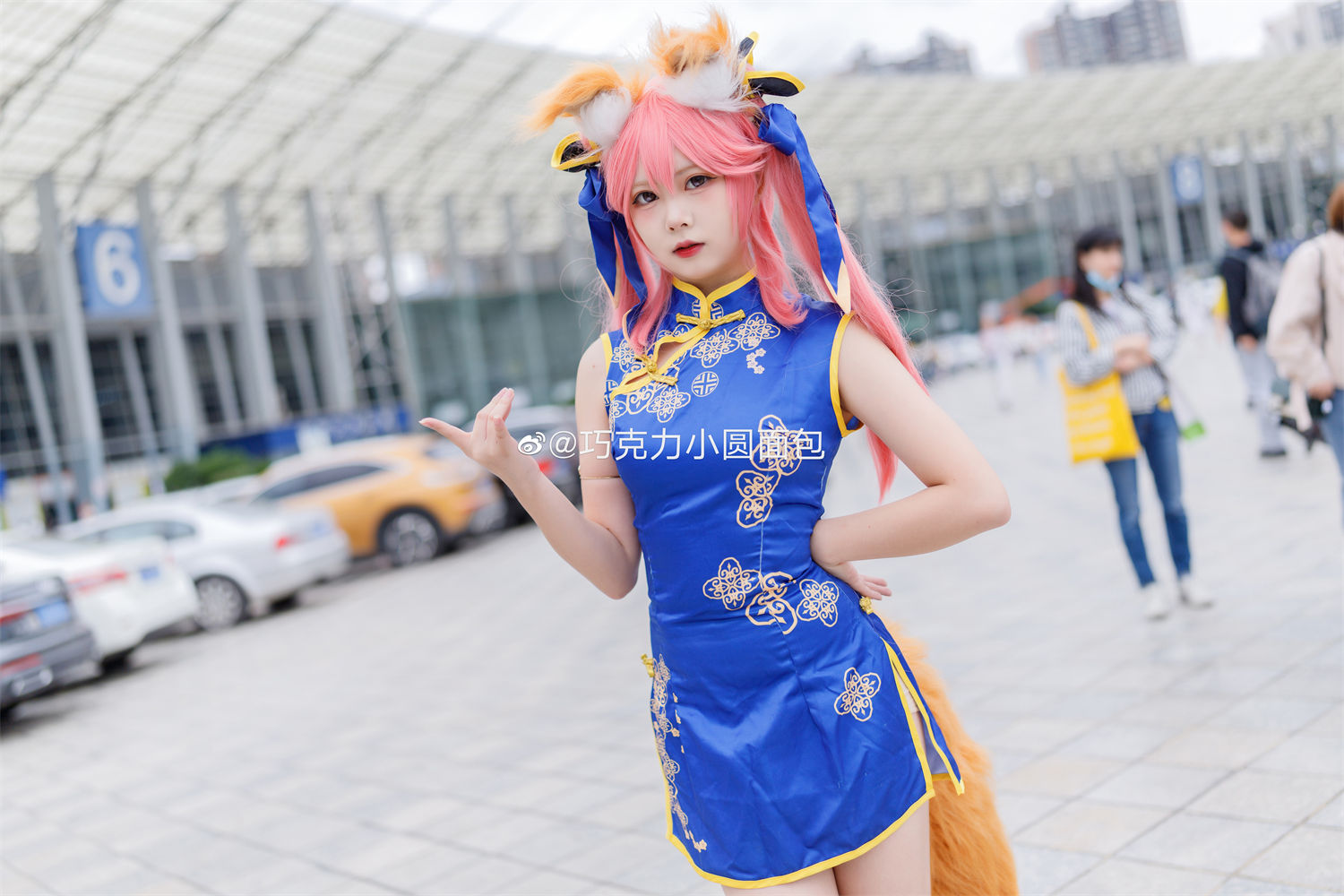 迷人动漫角色展现：巧克力小圆面包与小玉旗袍的奇妙结合-清美唯艺