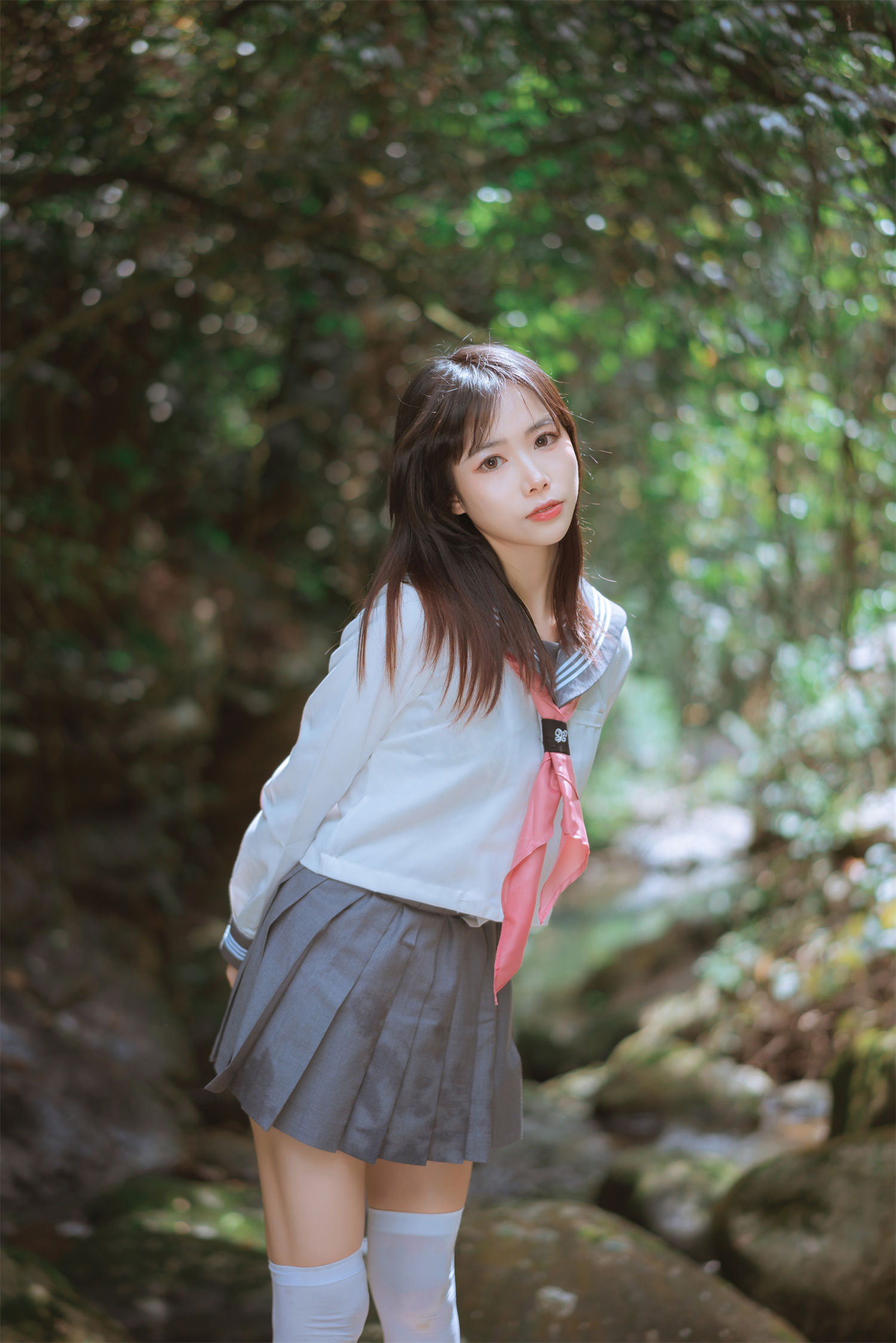 图片[5]-若生小溪JK百合的魅力探秘：如何欣赏她的艺术创作？-清美唯艺