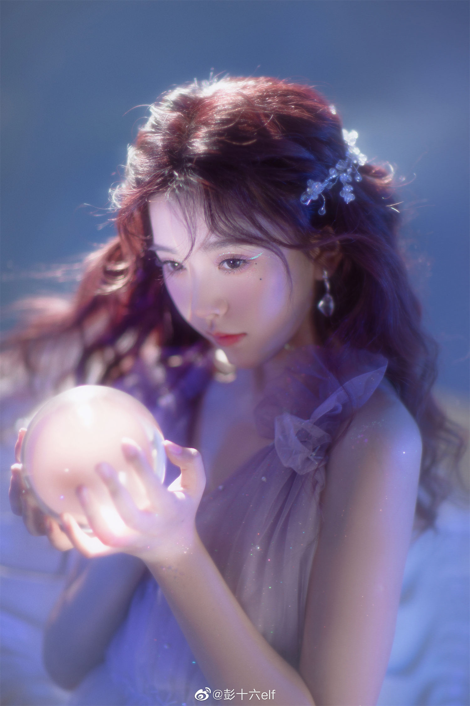 彭十六 ELF 个人资料难题：云层的天空映射出我与你的关系-清美唯艺