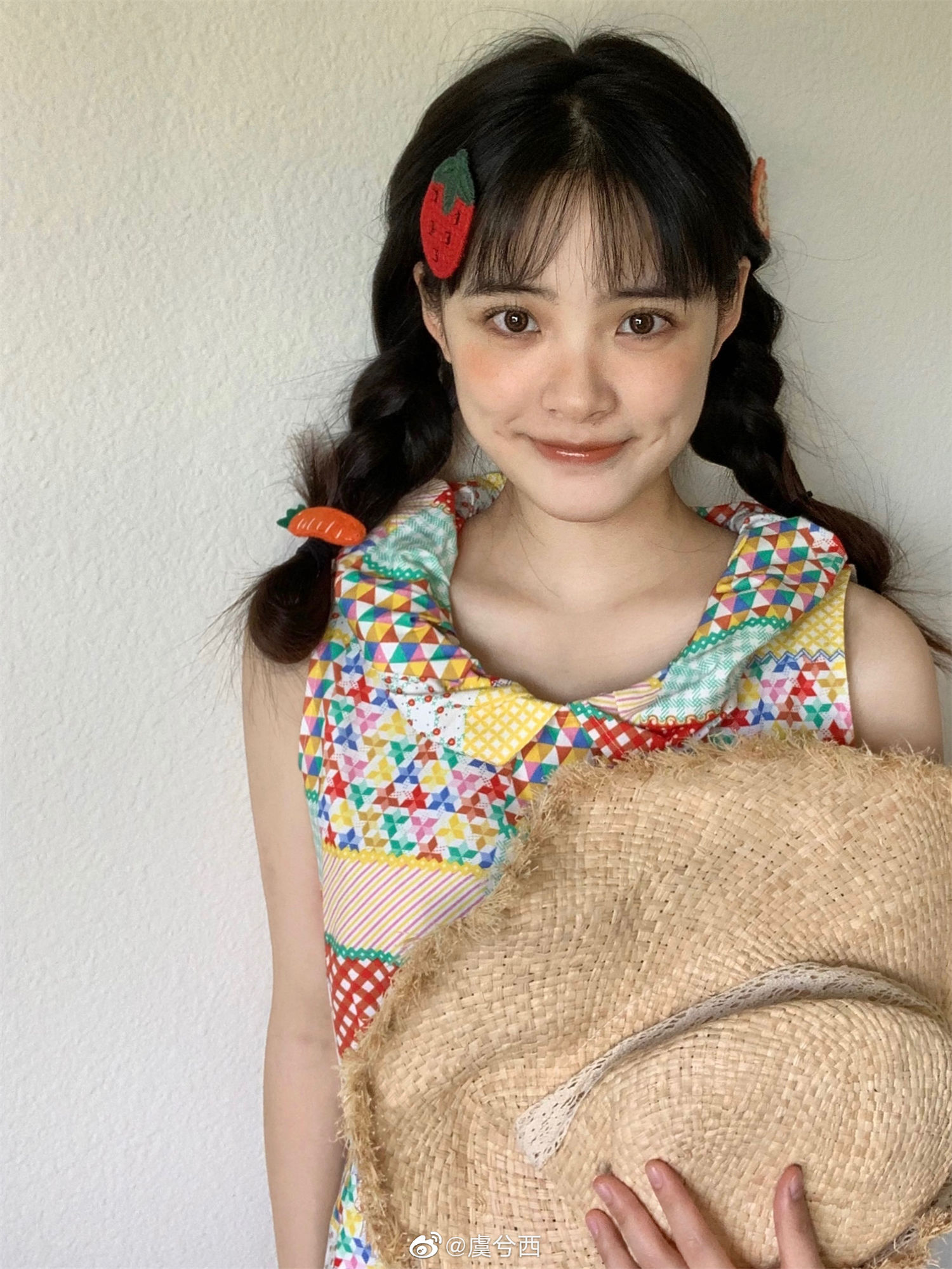 虞兮西的财富与春游愿望：她在微博上期待美好时光！-清美唯艺