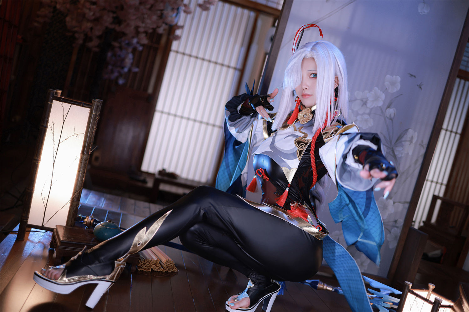 水淼Aqua COSPLAY：原神申鹤华丽登场，美图震撼！-清美唯艺