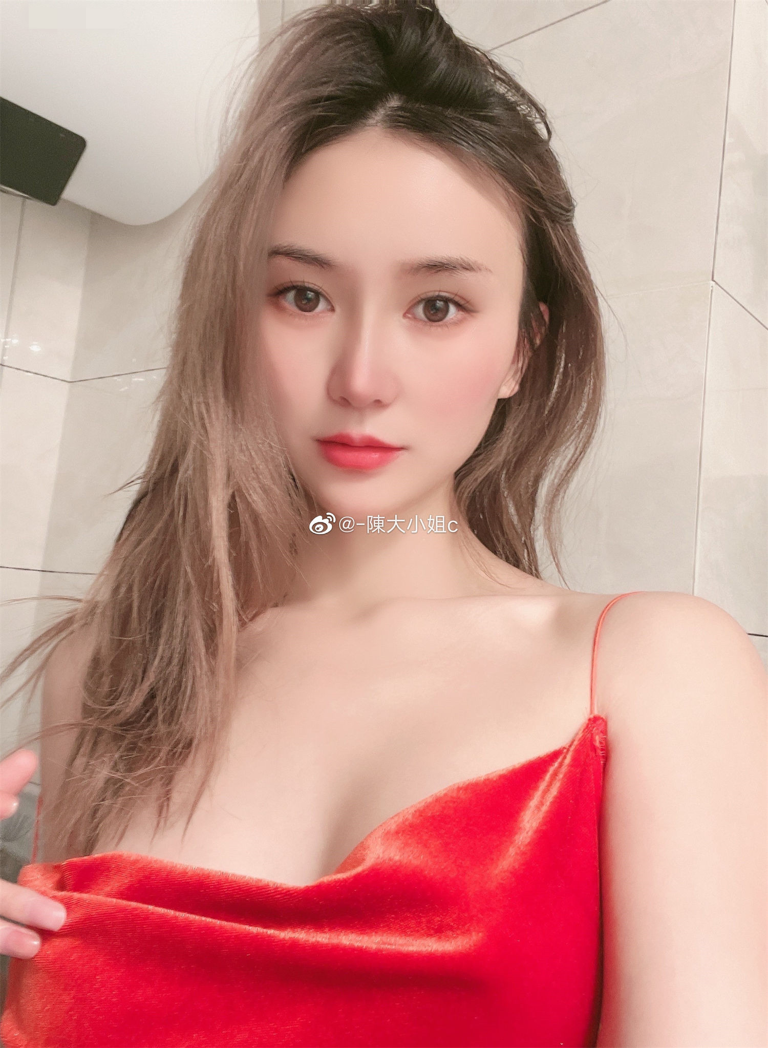 陈佩奇yy维密圈照片曝光？深度解析粉色猪8分钟资源的内幕！-清美唯艺