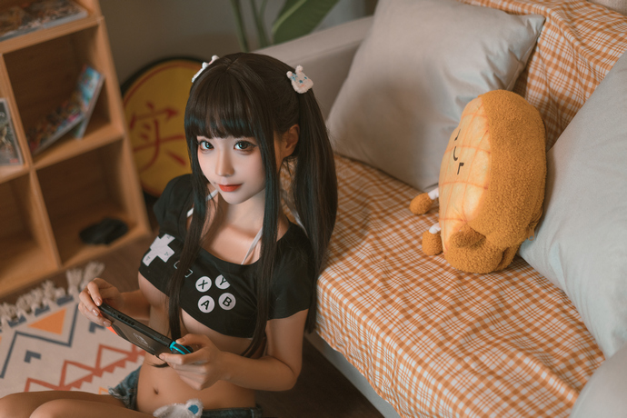 了解蠢沫沫：她的背景与个人信息揭秘-清美唯艺