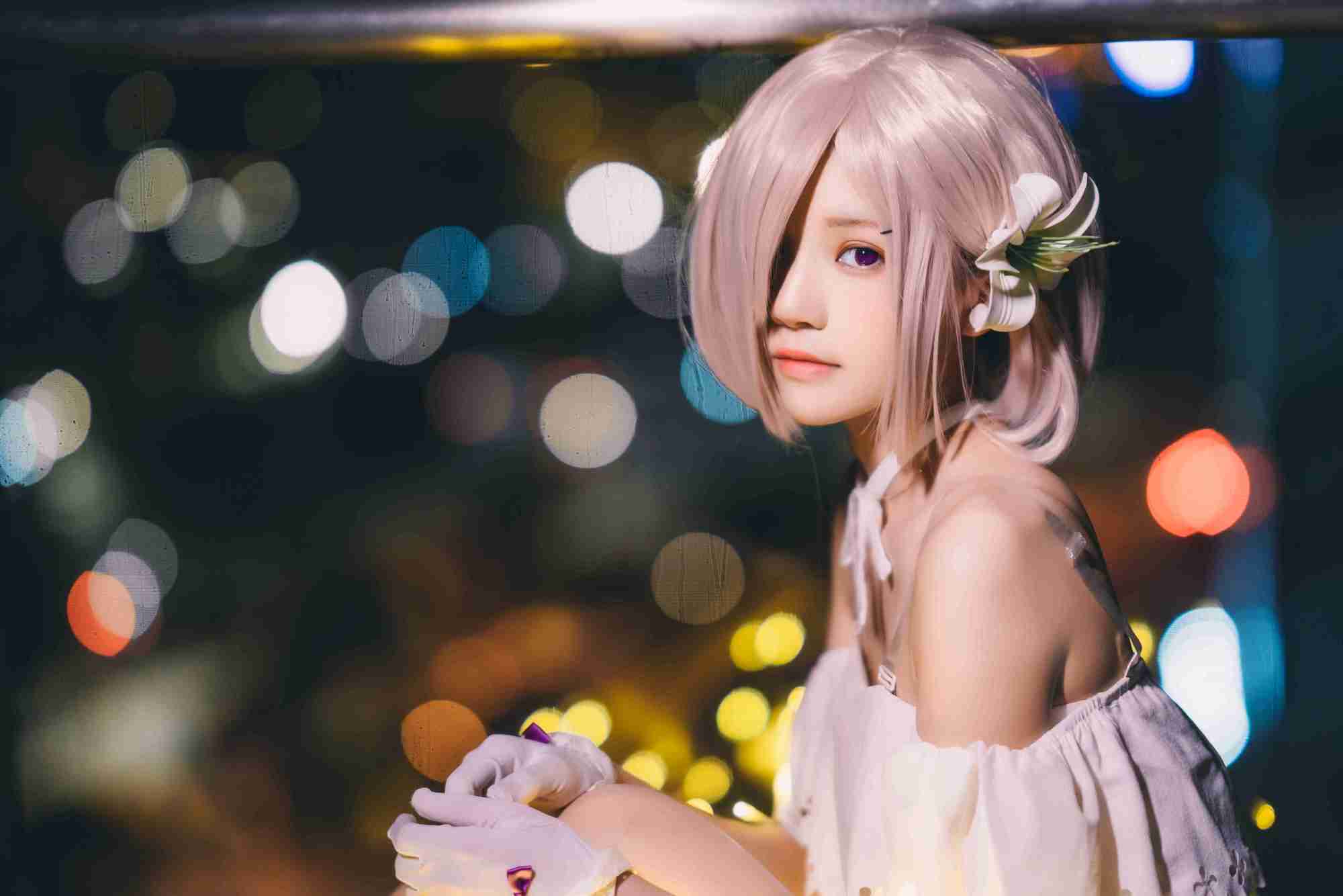 桜桃喵玛修系列新作探秘：灯光下的次元少女，究竟值得一睹吗？-清美唯艺