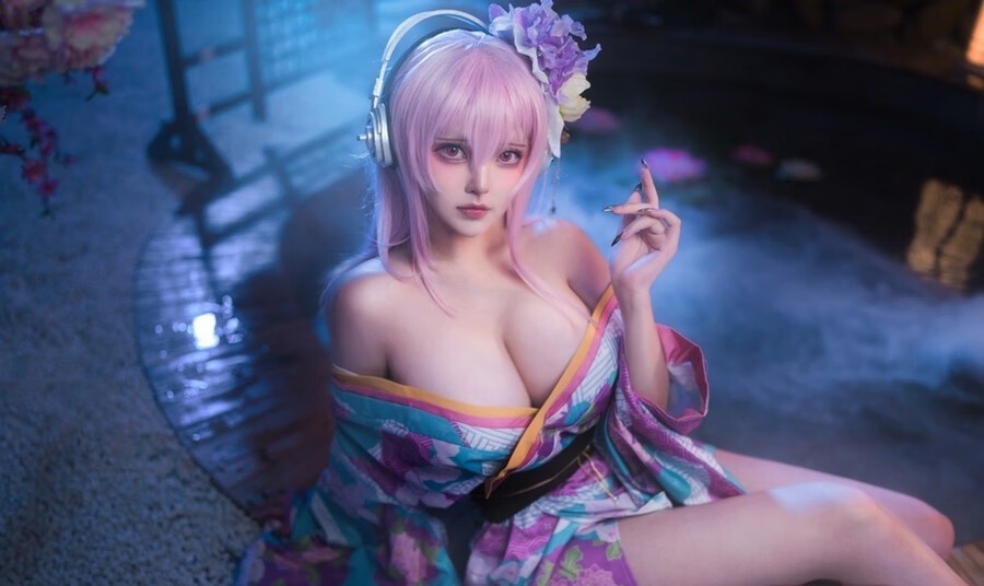 菌烨tako漫展风格值得怀疑？她的cos作品能否跻身前三？-清美唯艺