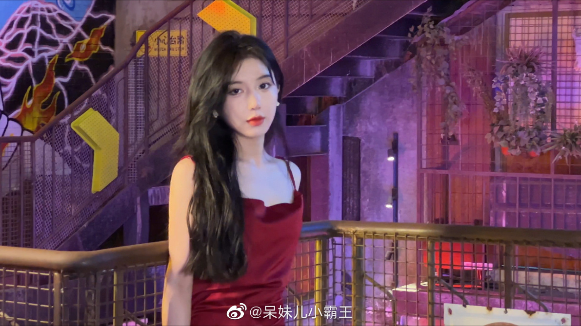 呆妹儿小霸王为何是双重身份？她的真实年龄是多少？-清美唯艺