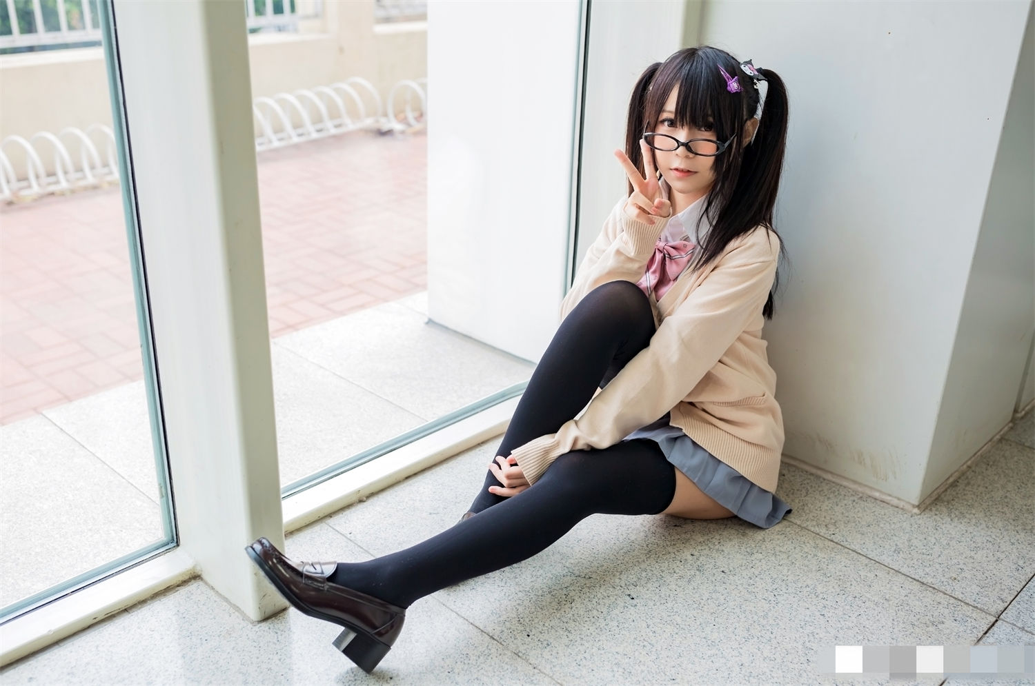 图片[5]-哪里能找到免费的摇摇乐 yoyo 图片？可爱眼镜学生装少女的影像去哪儿找？-清美唯艺
