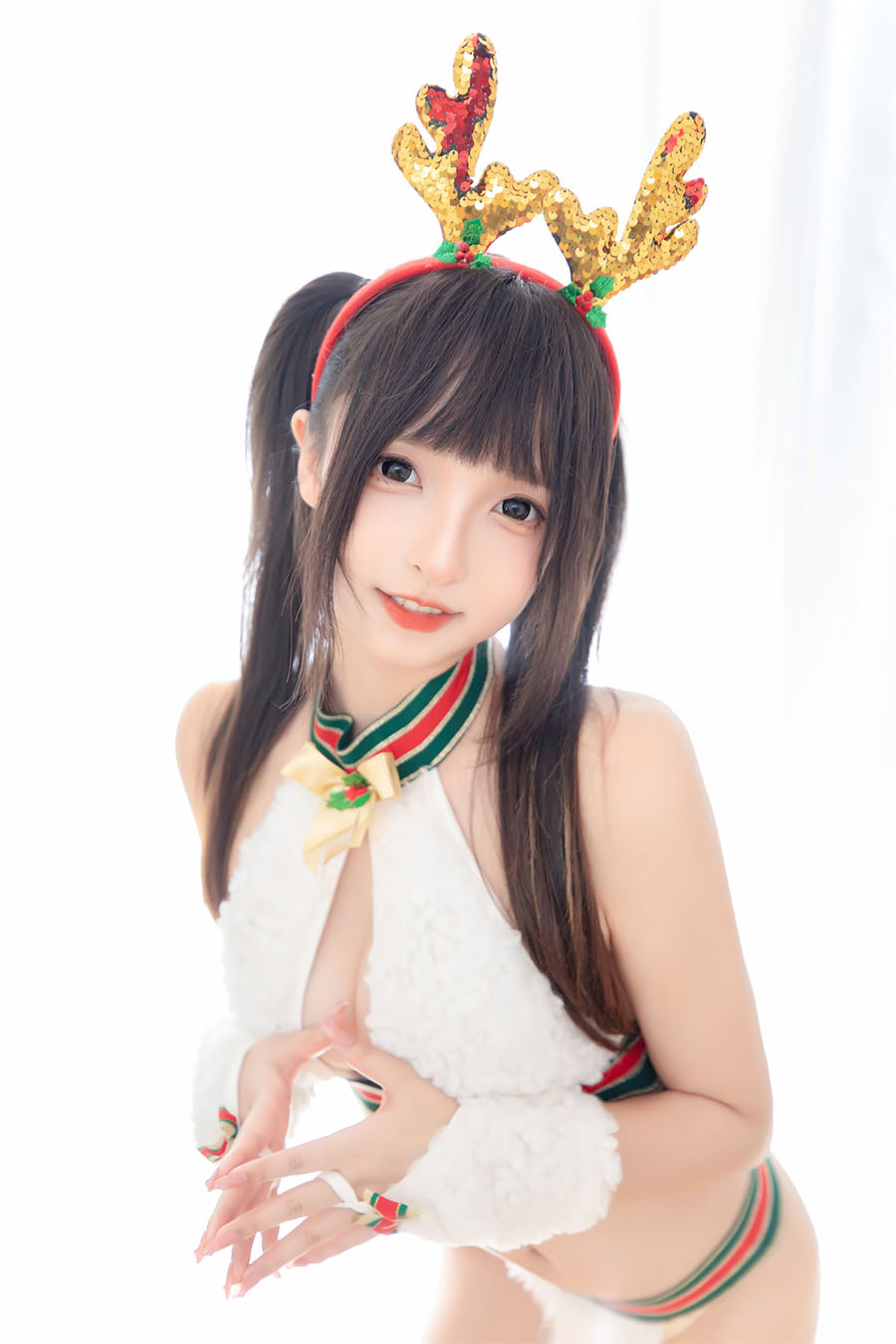 神楽坂真冬：性感写真与纯白祈愿主题的独特交融-清美唯艺