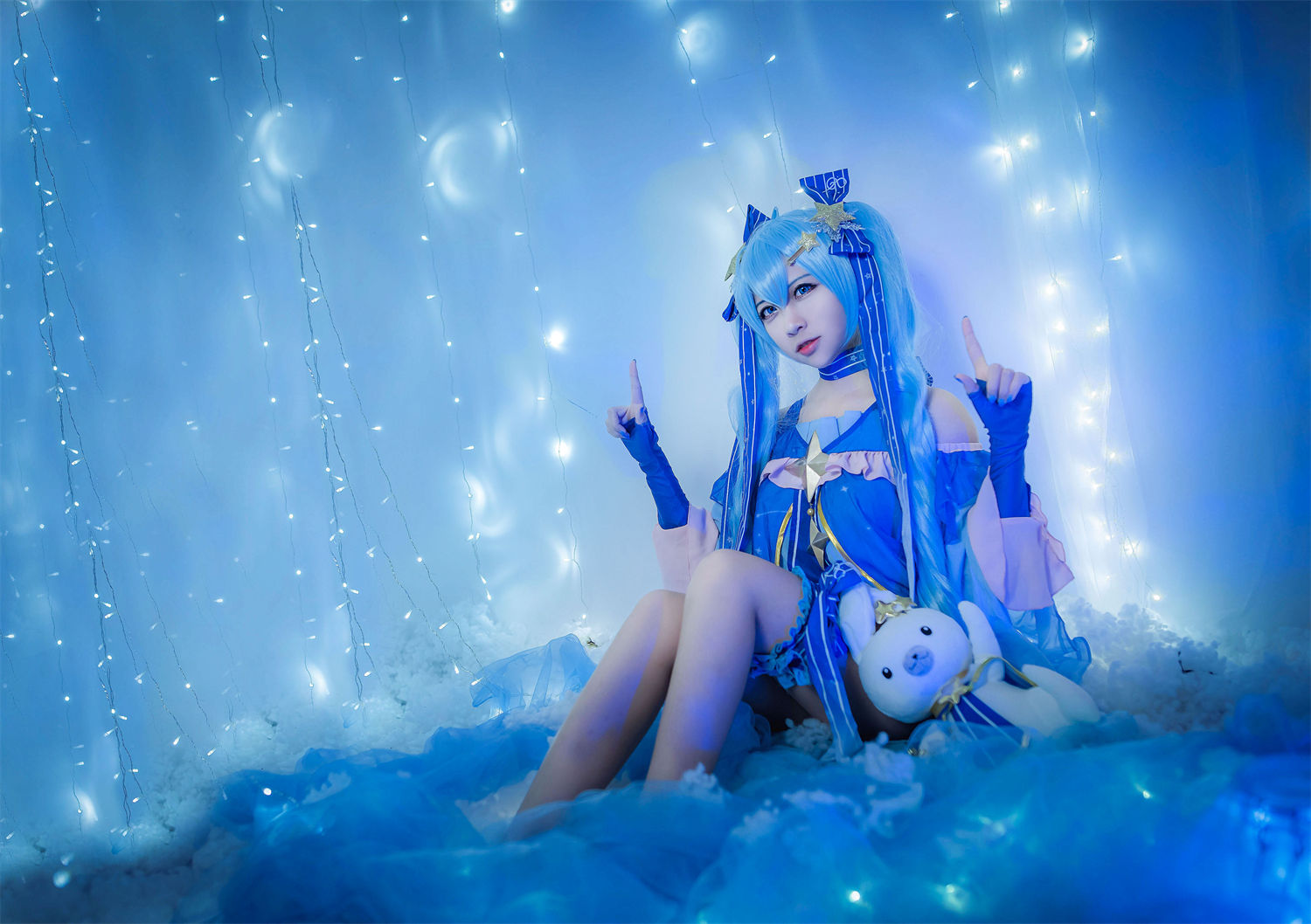 双马尾少女初音的歌声，如何唤起你心中的时代记忆？-清美唯艺