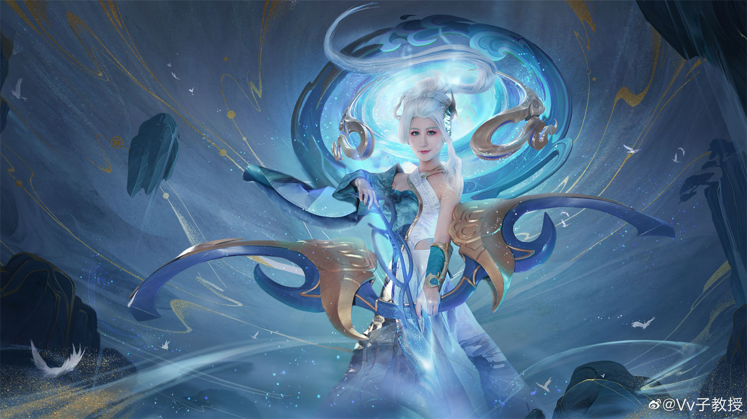 哪里可以找到伽罗太华COS Vv子教授的作品？微博上完整图片如何查看？-清美唯艺