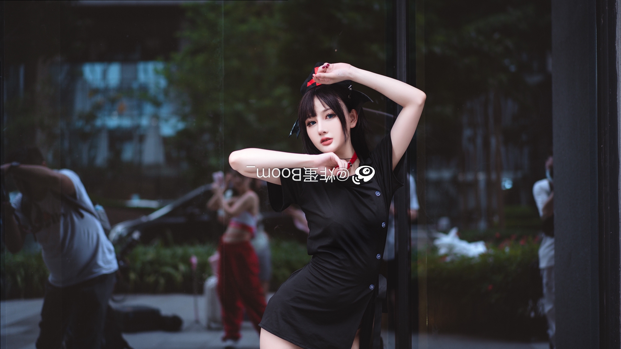 乖巧与霸气并存：揭秘微博炸蛋boomboom女王的独特魅力-清美唯艺