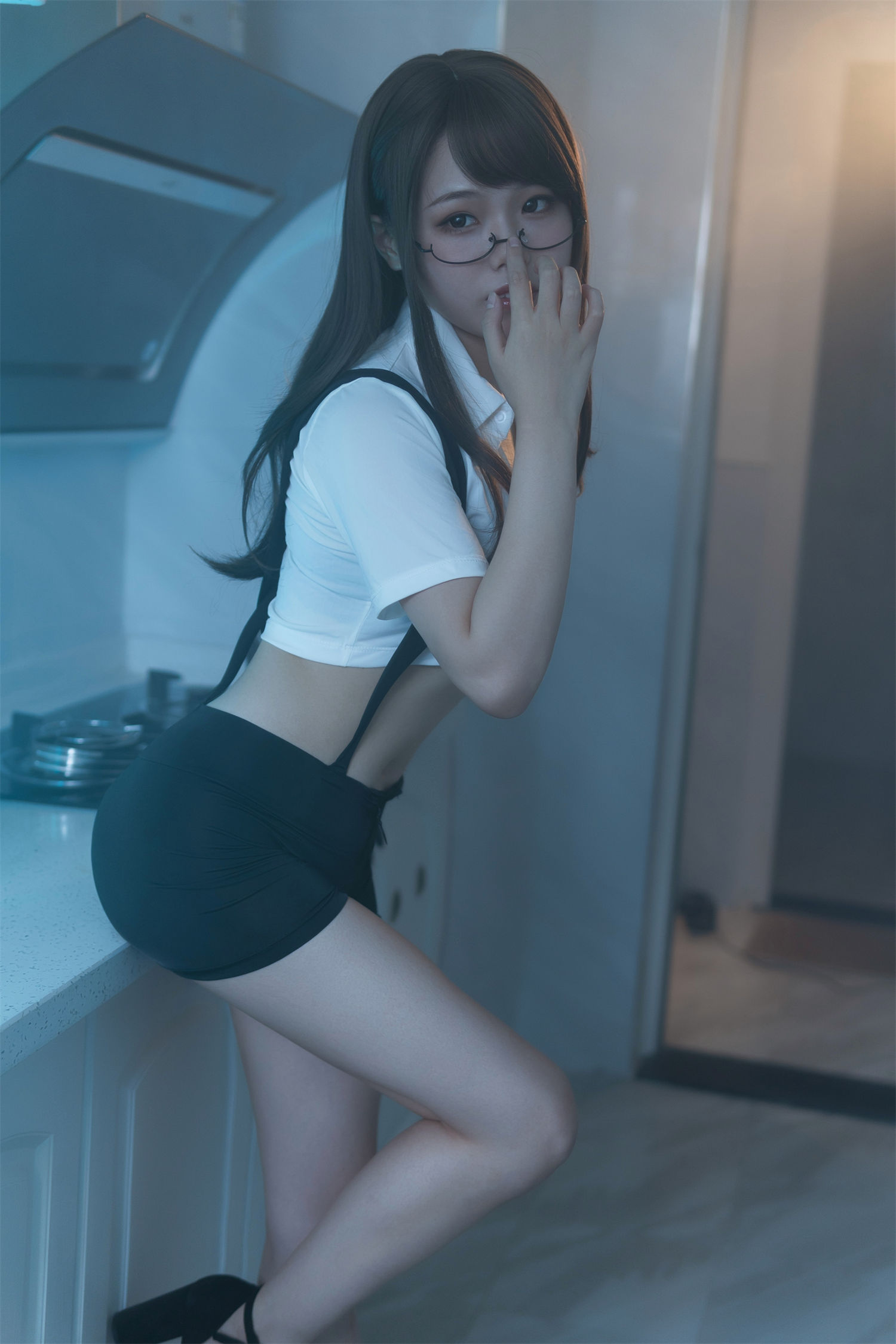 图片[4]-七月喵子为何在圣诞节来迟？眼镜娘1号如何欢庆节日？-清美唯艺