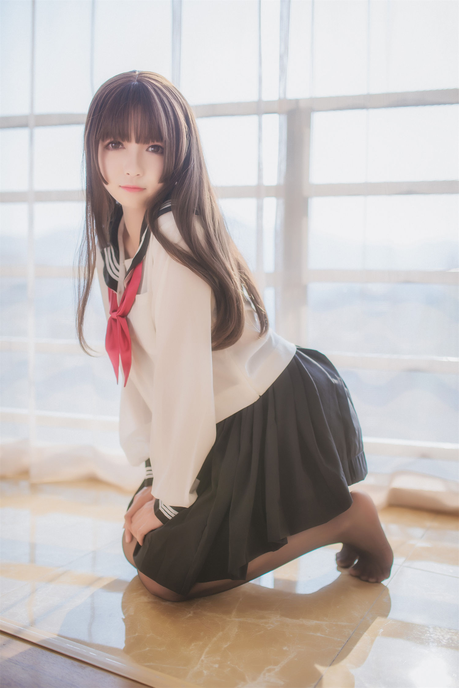 图片[2]-白金Saki的过往是否真实存在？独家探索巅峰水手服COS！-清美唯艺